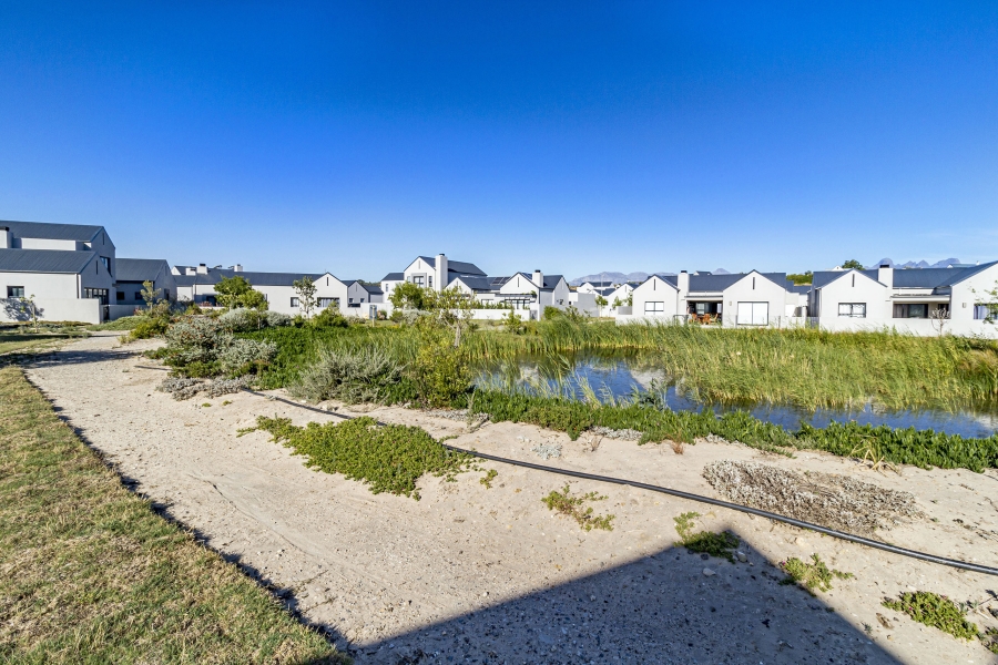 2 Bedroom Property for Sale in Aan de Wijnlanden Western Cape